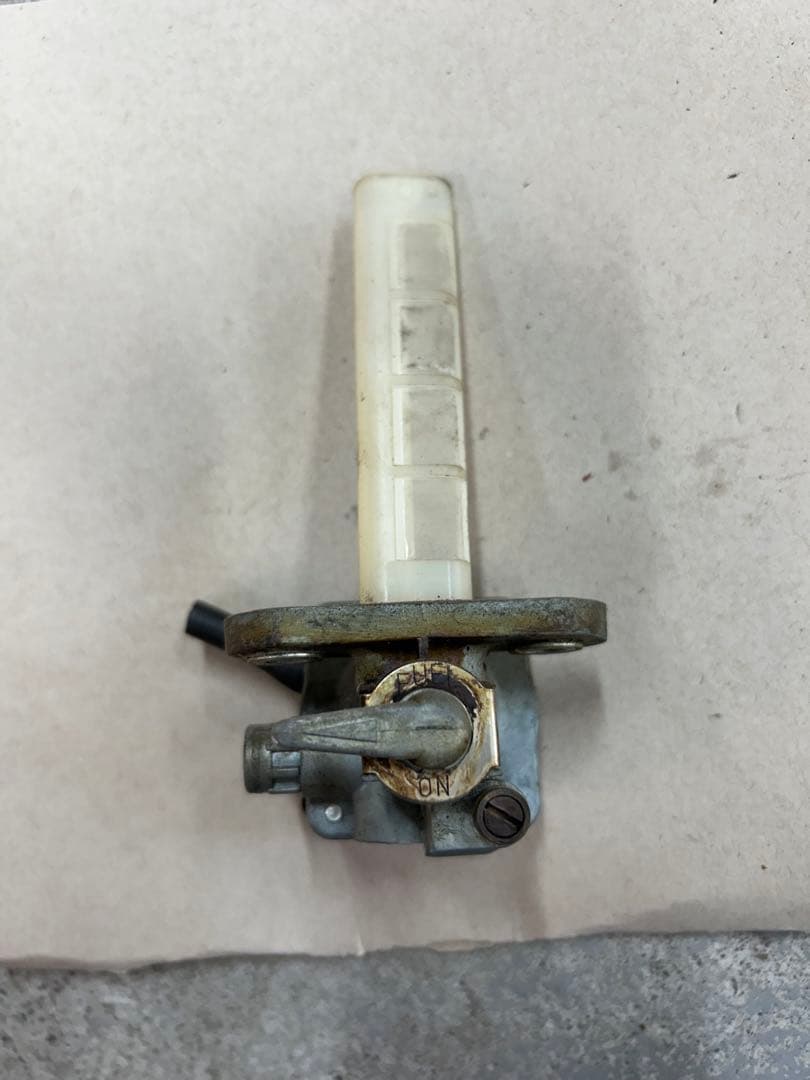 GSX400Eザリ用純正ガソリンコック(^^)250ザリも共通！廃盤品(^^)