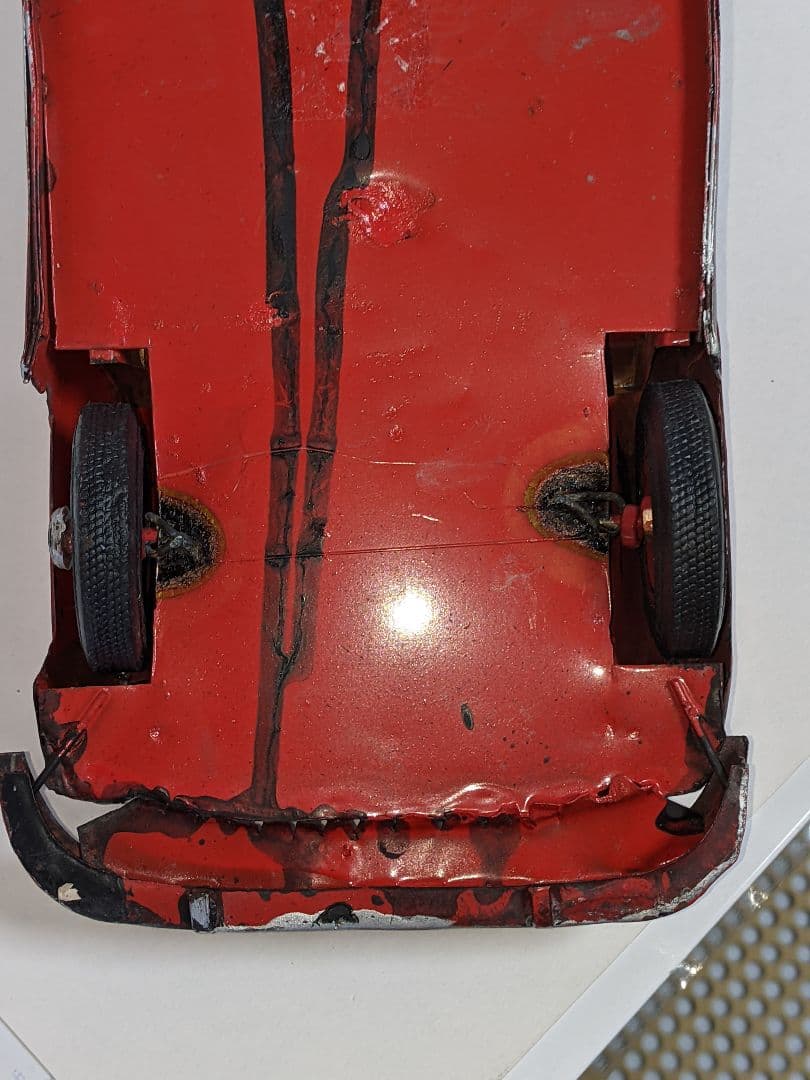 ブリキ　大きなクルマ　レトロ