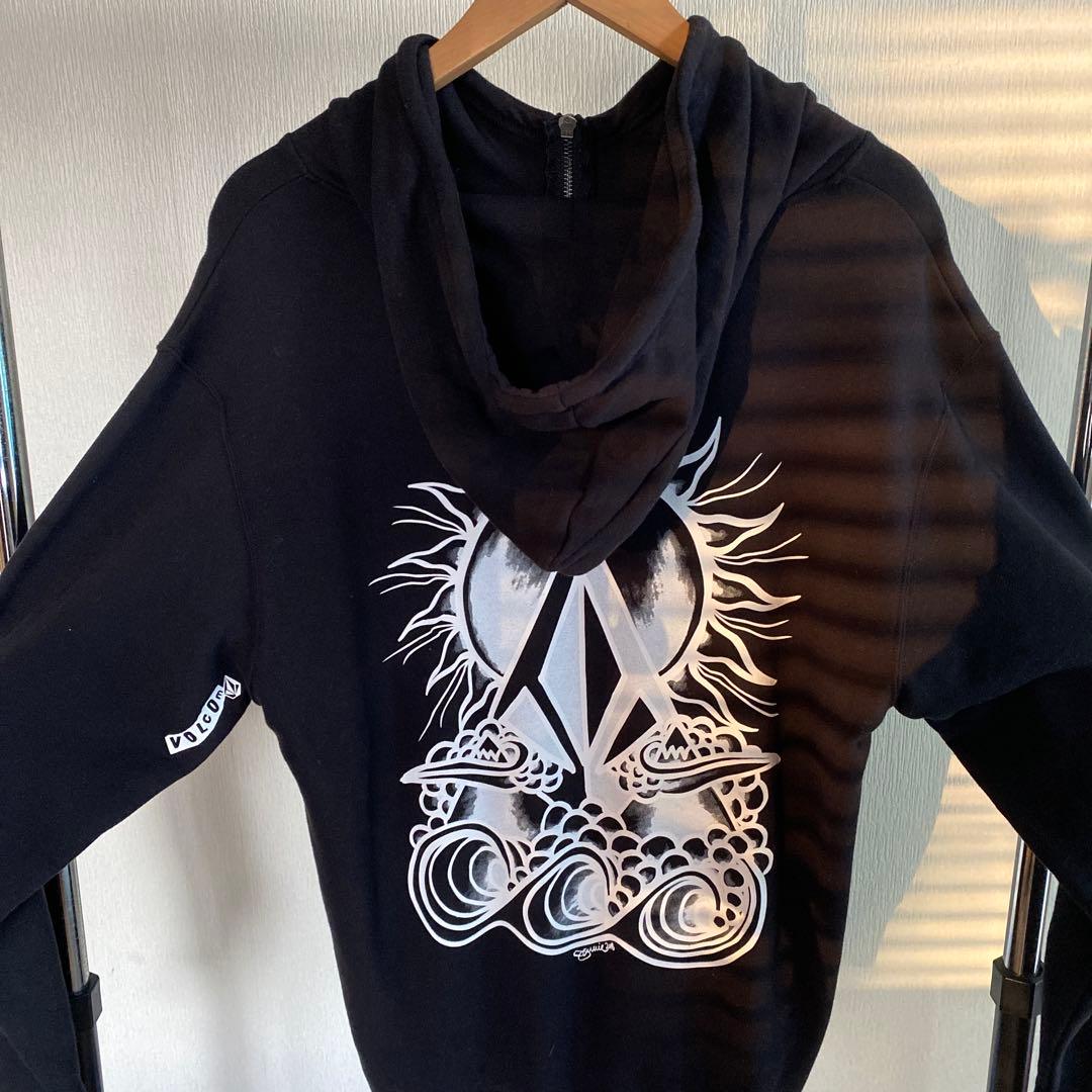 Volcom 太陽と波のグラフィックパーカー