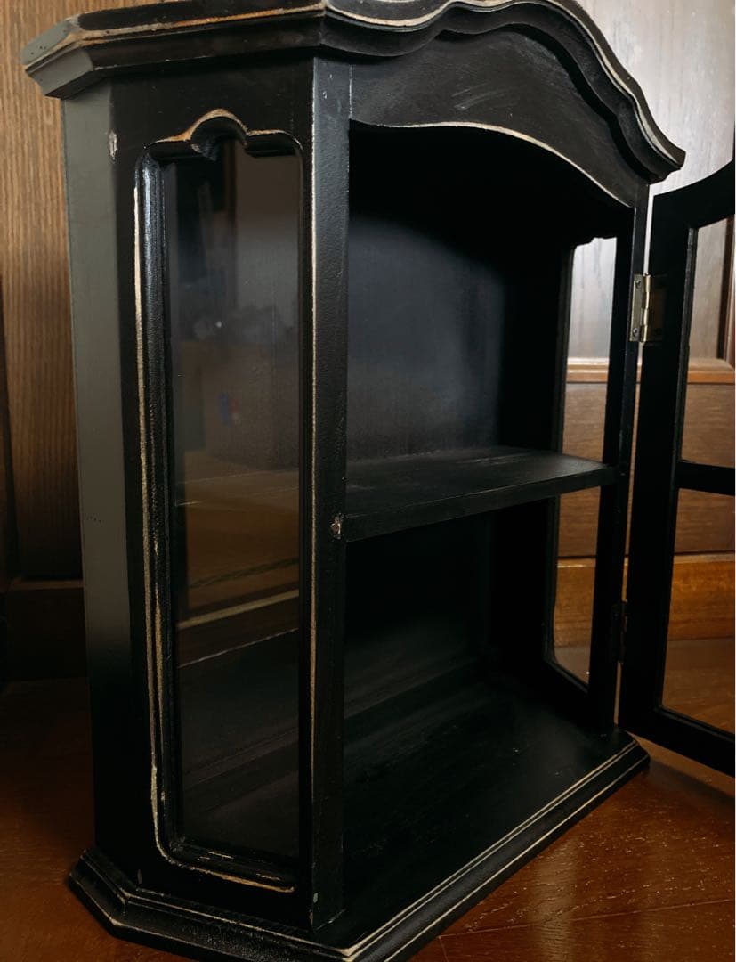 I*z様 サリュガラスキャビネット　ブラックアンティーク　コレクションケース　ハ