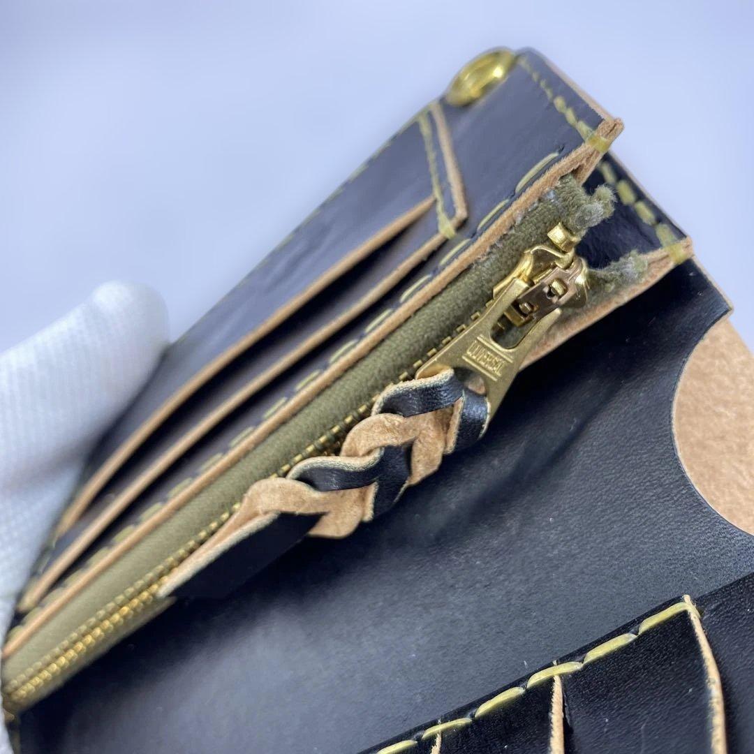 折らずお札収納 丘染めブラックの無骨トラッカーウォレット