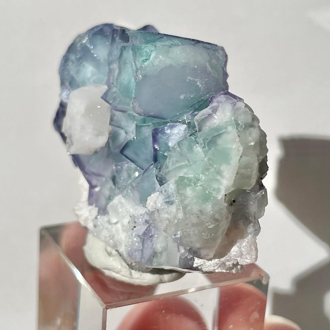 391 中国　ヤオガンシャン産　ポーセリンフローライト