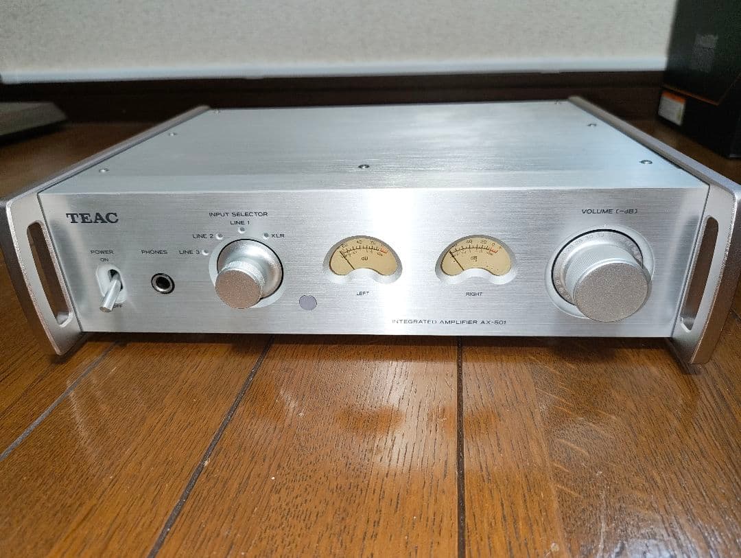 TEAC プリメインアンプ AX-501 シルバー