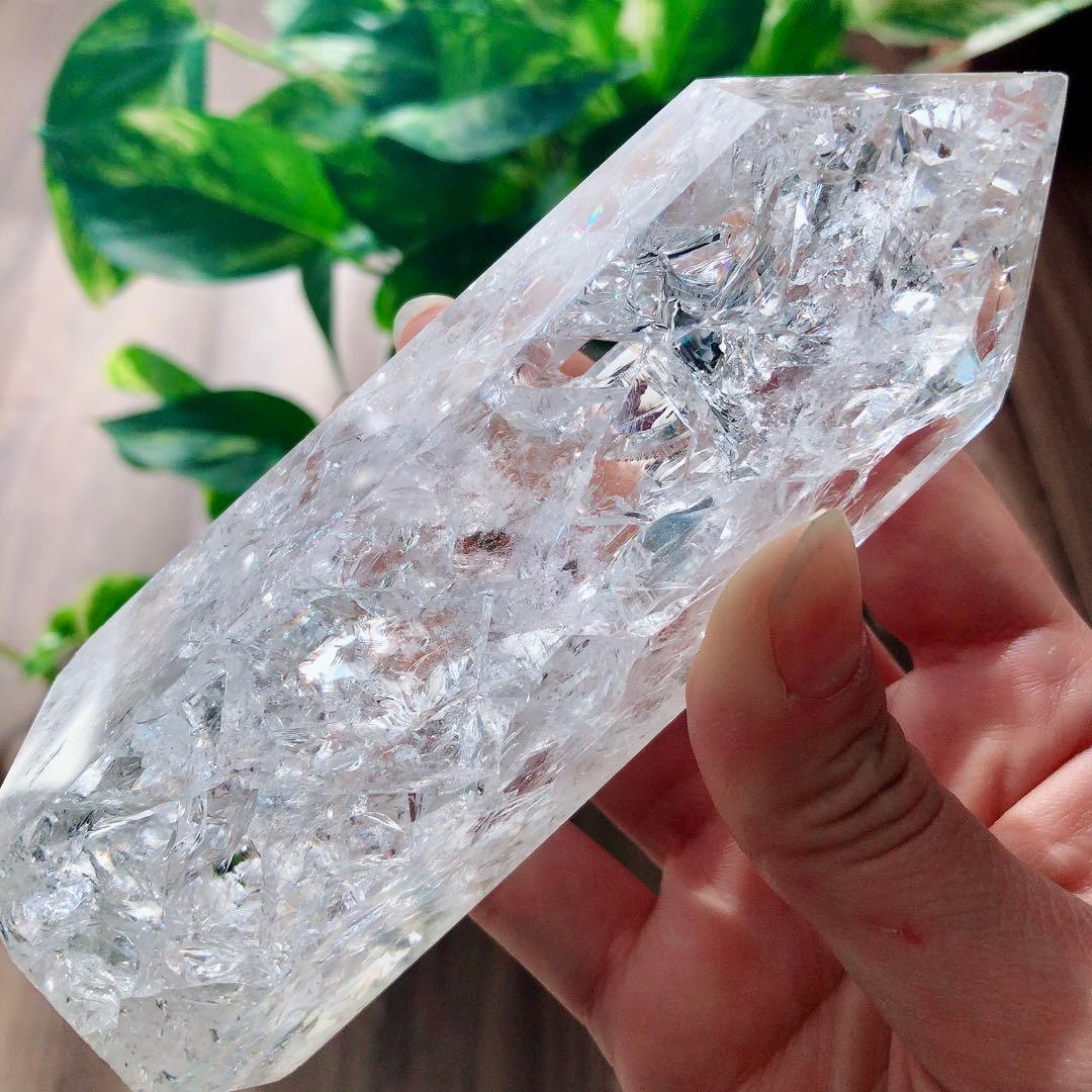 【オススメ】☆レインボー入りクラック水晶ポイント☆