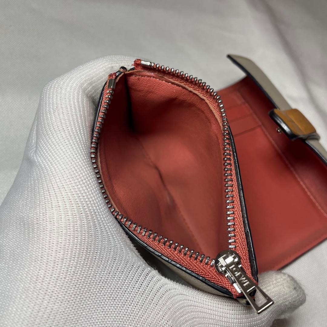 ロエベ LOEWE バーティカルウォレット 三つ折り財布