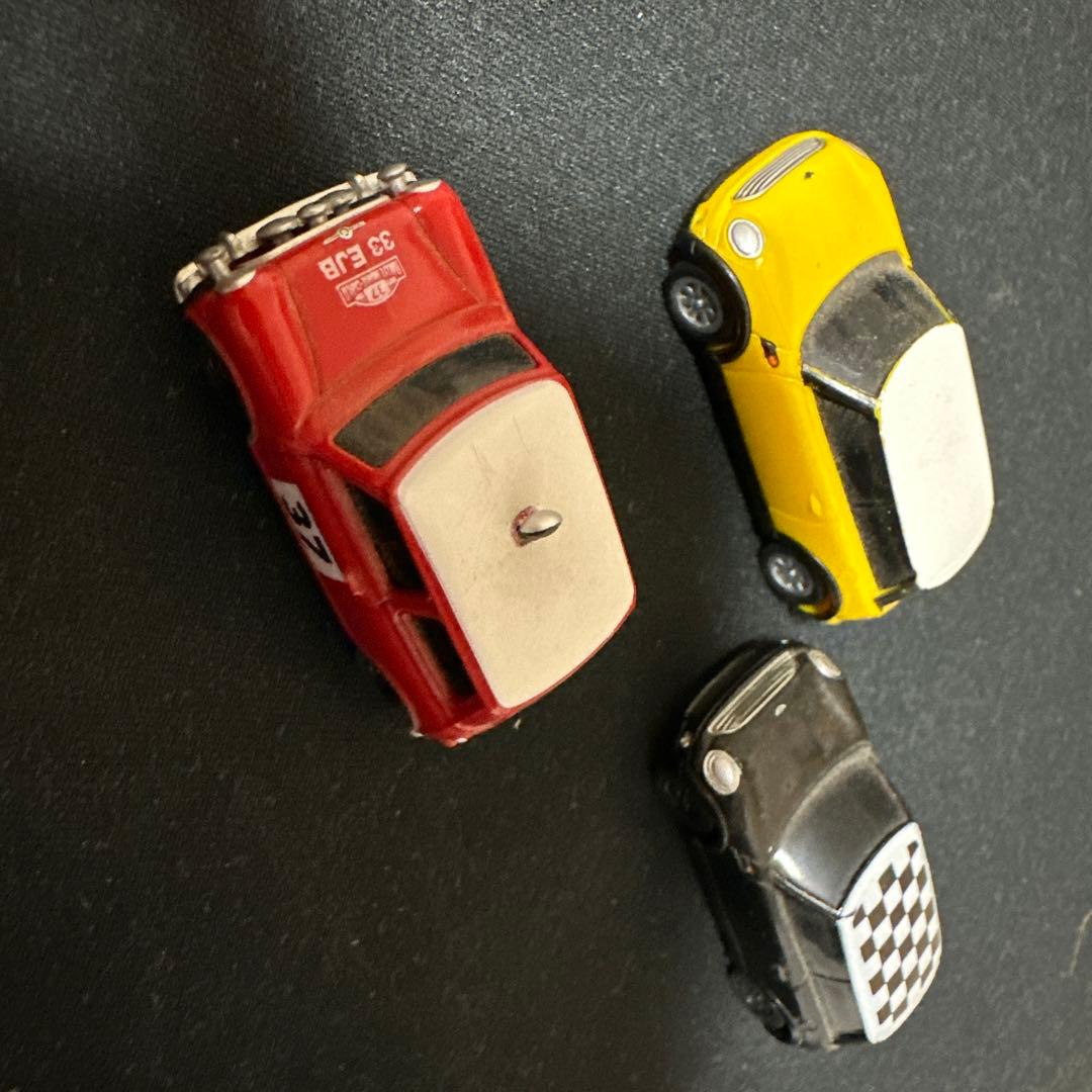 ミニカー 3台セット 赤 黄 黒