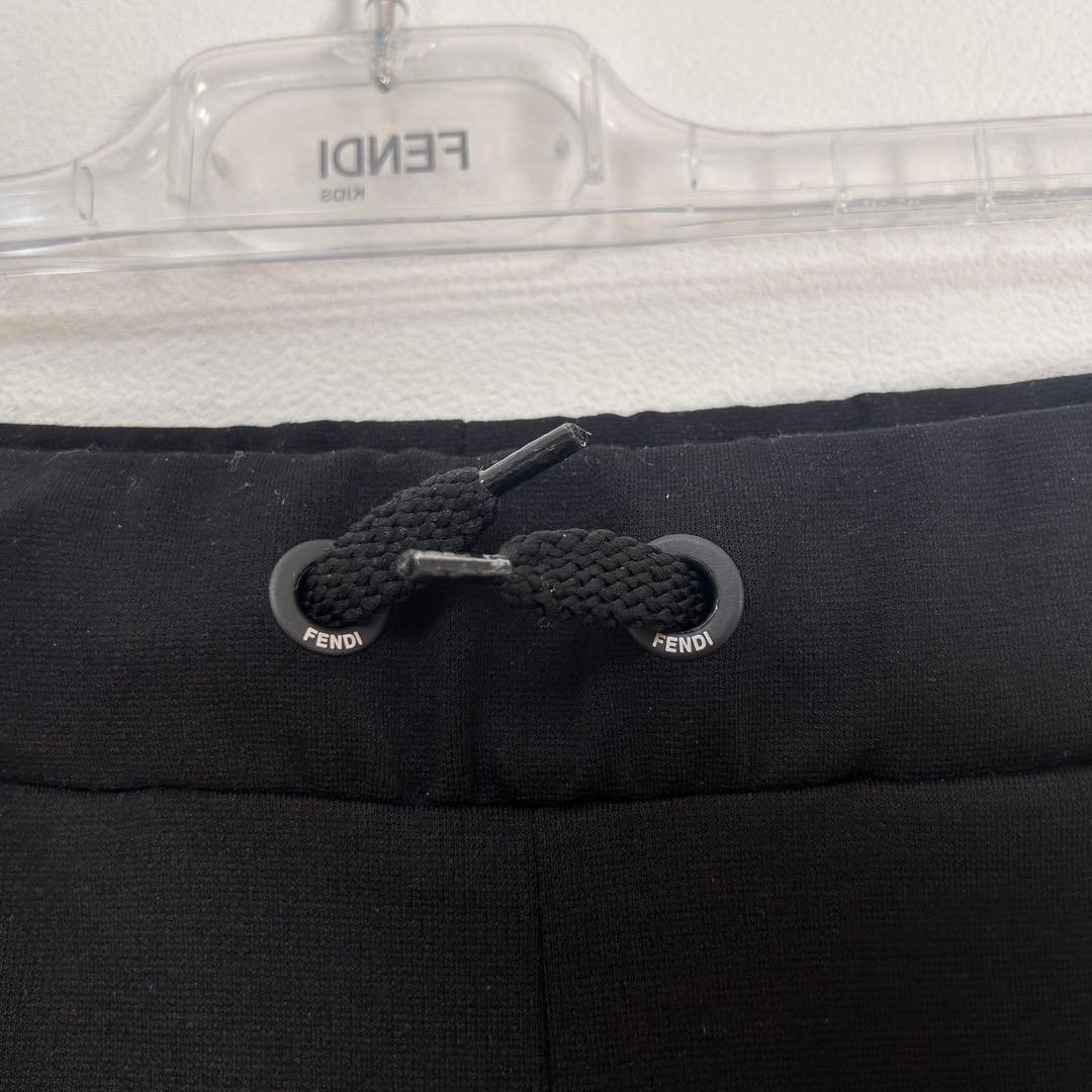 FENDI 黒 FFロゴパンツ