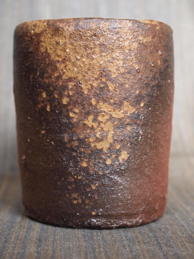 人気作家★竹中健次【師：伊勢崎淳】★備前麦酒呑★共箱・布・栞