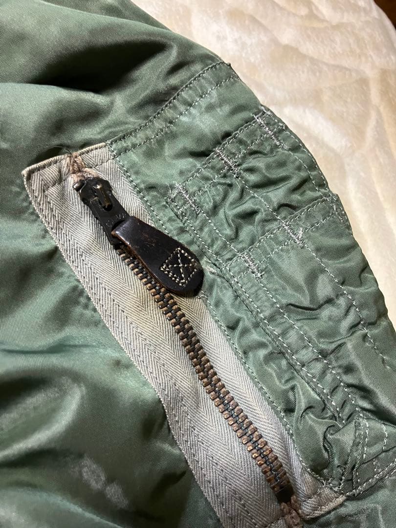 赤　米軍実物　60's CWU-1/P