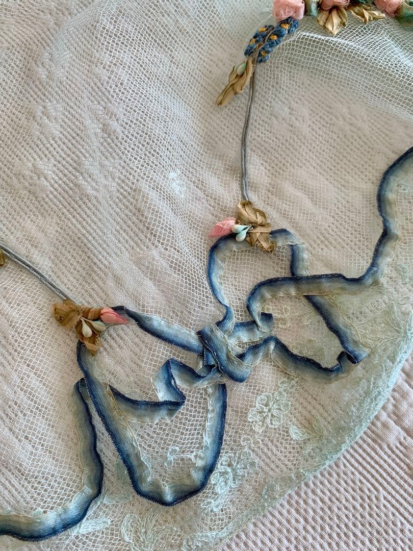 ま*ん様 フランスアンティークチュールレースヴェール※ロココローズモチーフリボン