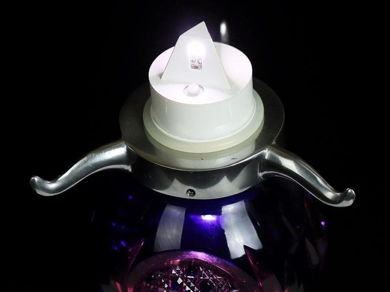 【未使用】黒木国昭　秀逸作　二色被せガラスランプ　銘「綾切子」共箱