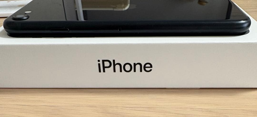 iPhone SE3 128GB 第三世代 SIMフリー