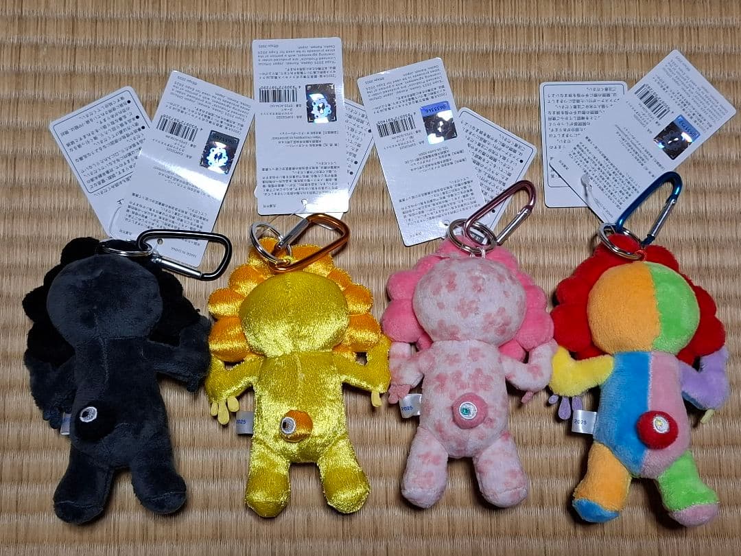 大阪関西万博　ミャクミャク　カラビナ付マスコット　黒　レインボー　ゴールド　桜