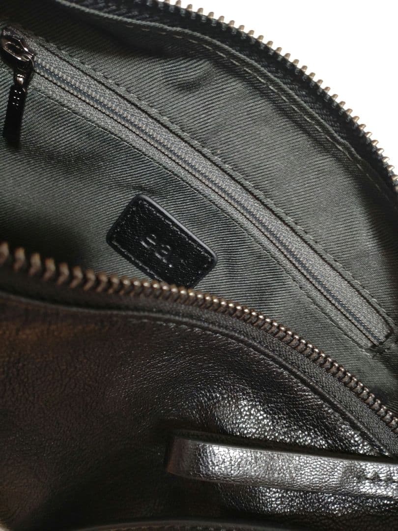 ear PAPILLONNER ボックスミニショルダーバッグ　ブラック