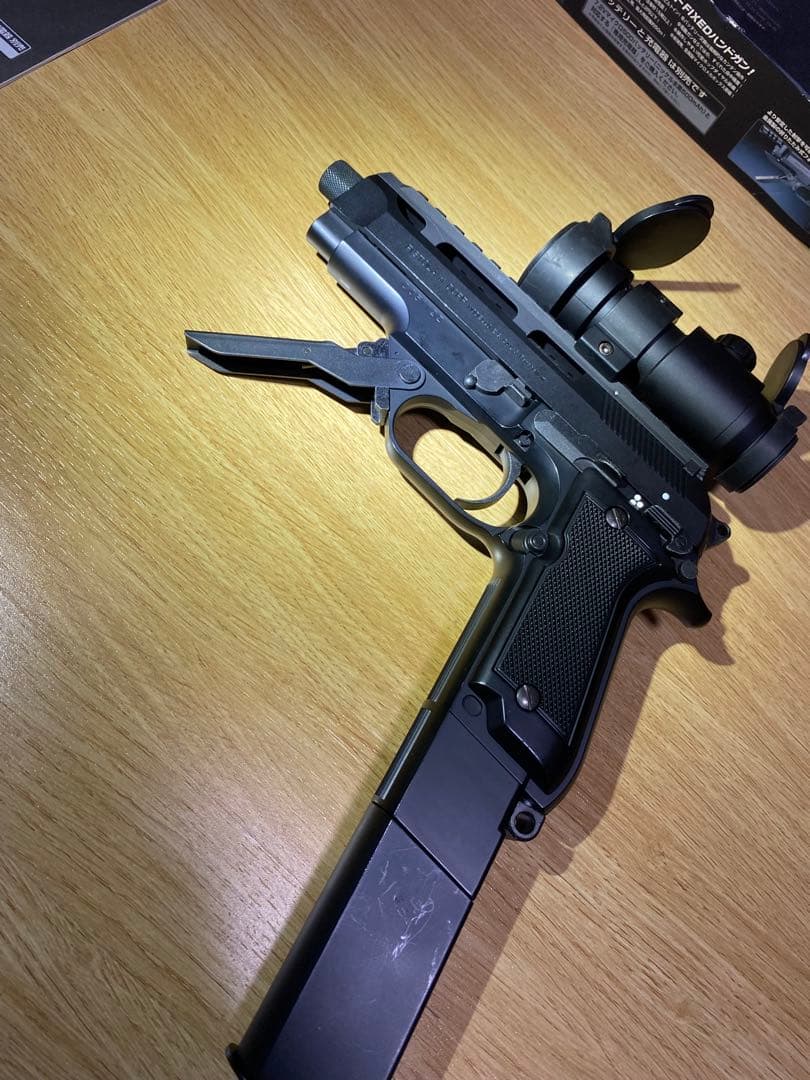 東京マルイ電動エアガンM93R