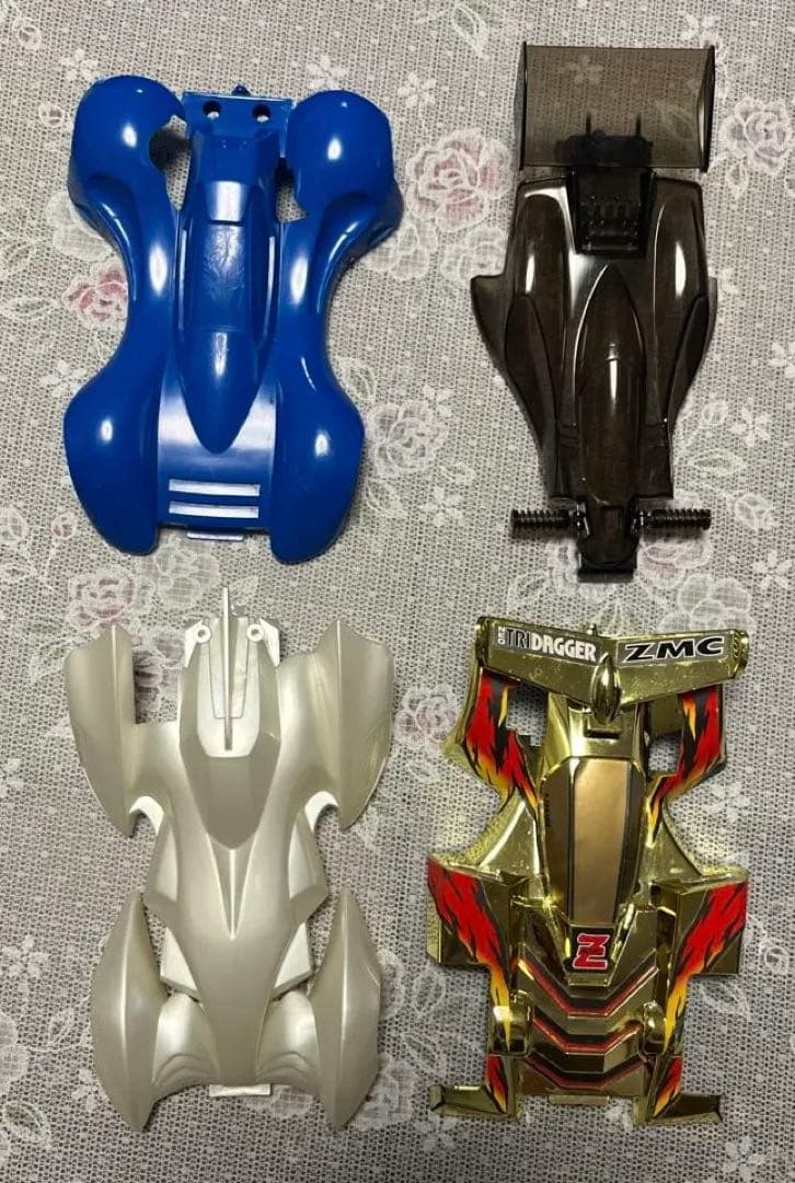 値下げ　タミヤ ミニ四駆スーパーレーサーズボックス2個＋モーター11個など