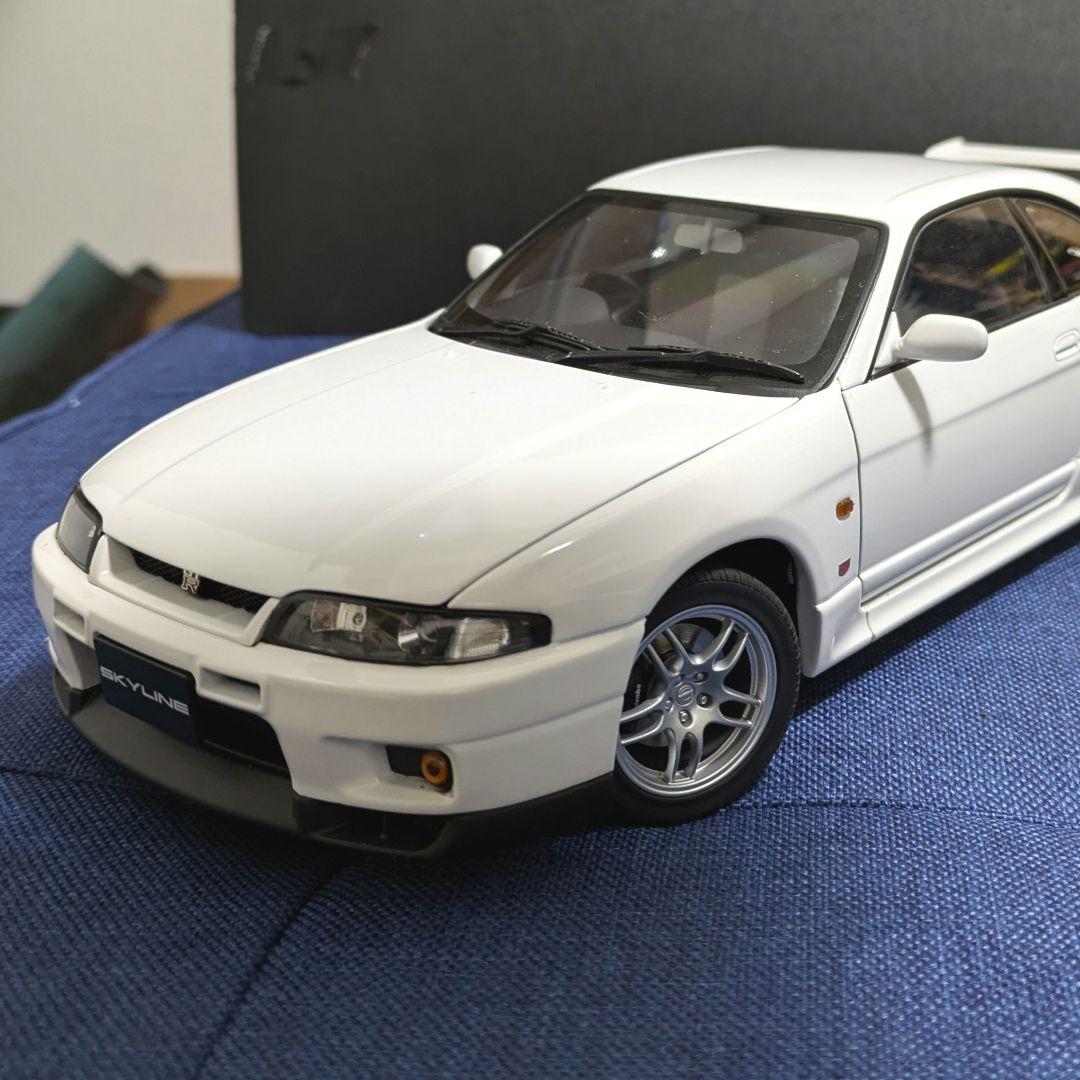 オートアート R33 スカイライン GT-R 1/18 R32 R34