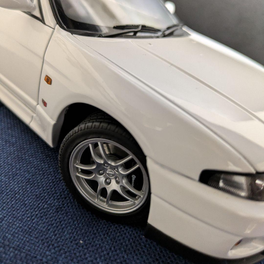 オートアート R33 スカイライン GT-R 1/18 R32 R34