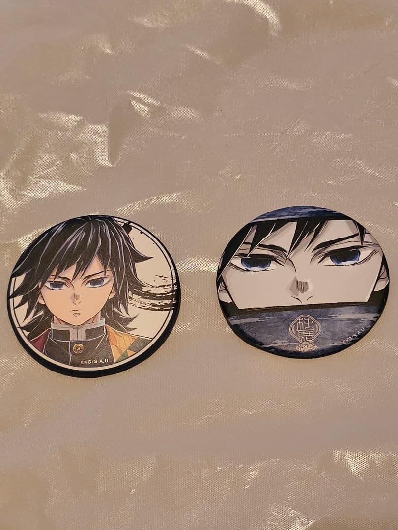 鬼滅の刃　柱展 冨岡義勇 ランダムマット缶バッジ