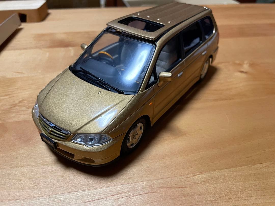 HONDA  金色オデッセイ