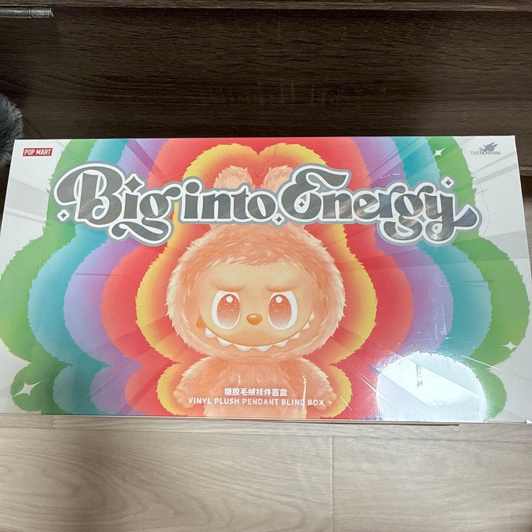 ラブブ　POP MART Big into Energy