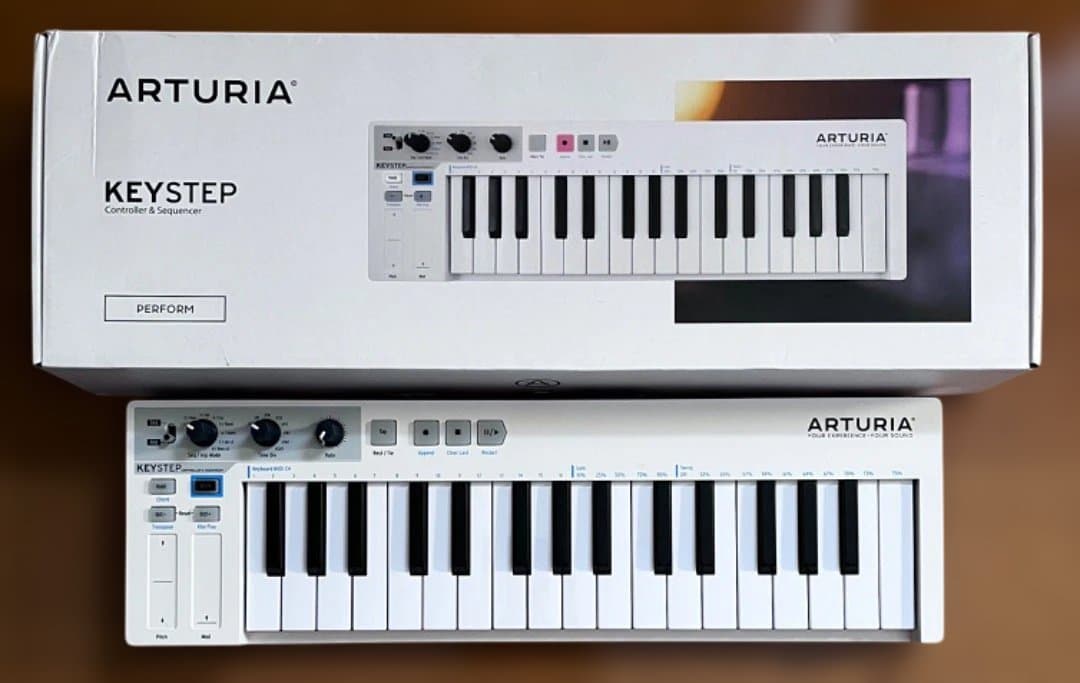 ARTURIA KEYSTEP MIDI・コントローラー・キーボード・DAW