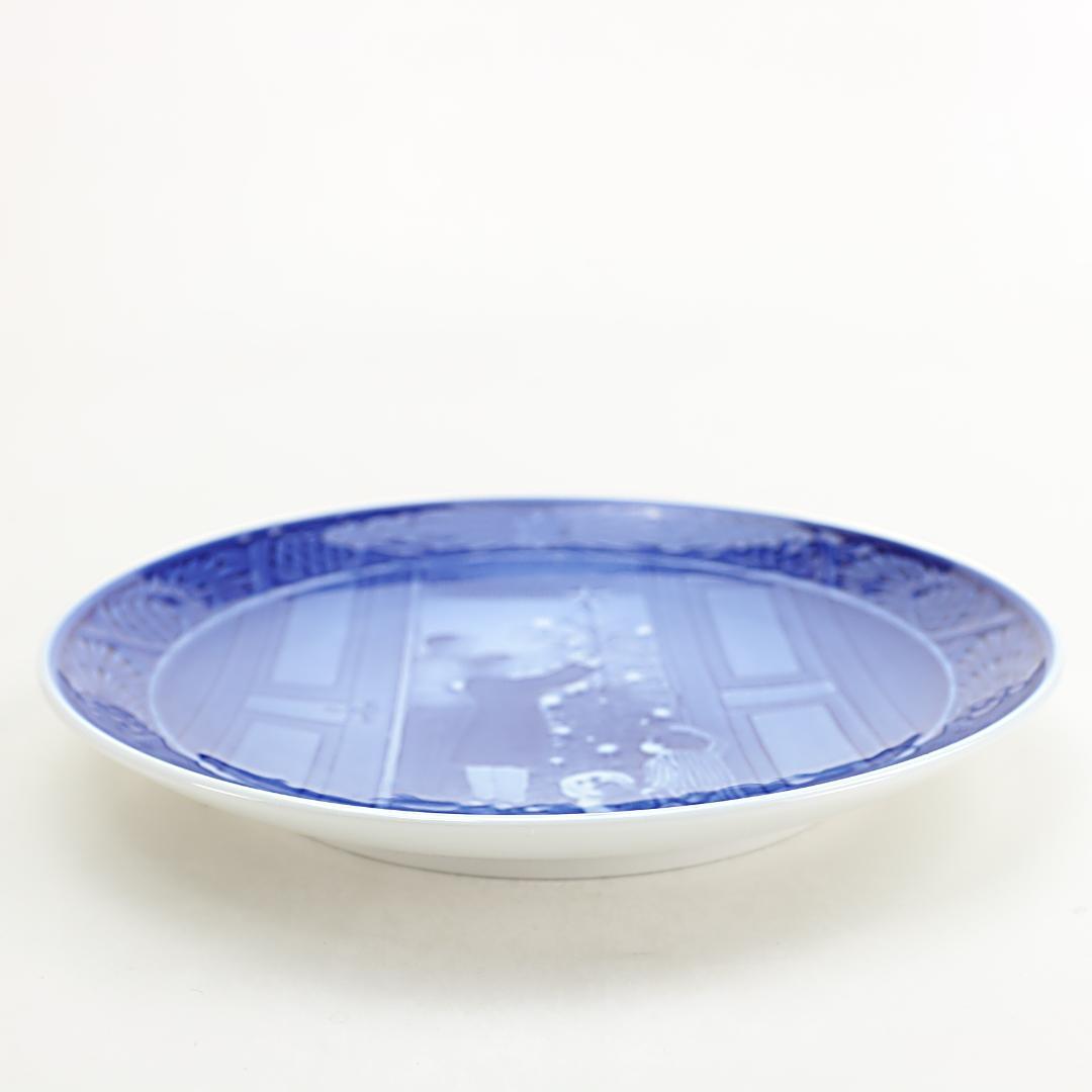 2024年 「クリスマスへの期待」 イヤープレート ロイヤルコペンハーゲン