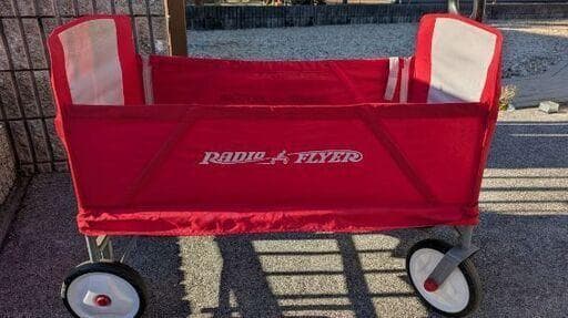 Radio Flyer カート 赤