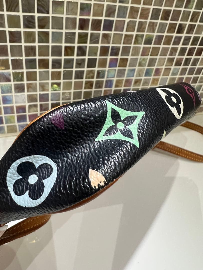 Louis Vuitton ルイヴィトン　黒マルチカラー ショルダーバッグ村上隆