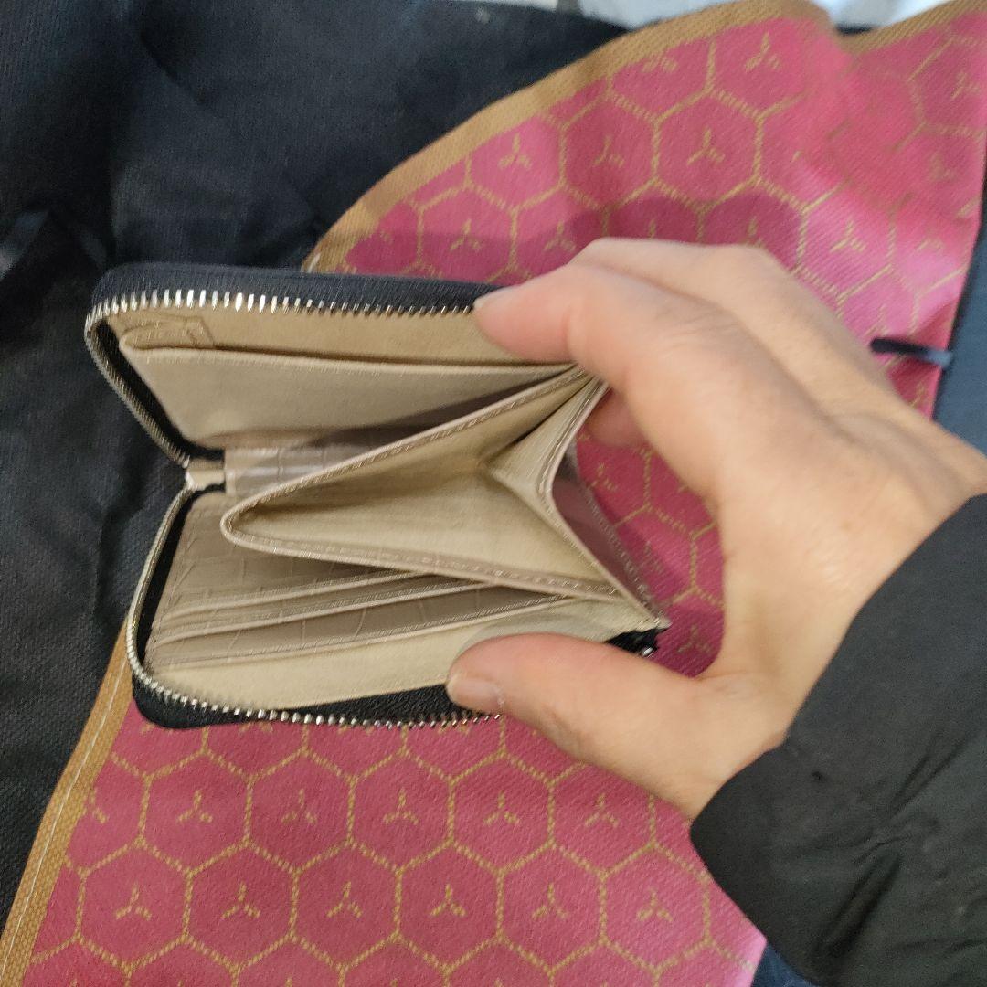 ATAO チェス・レリーフ ミニ財布 ベージュ