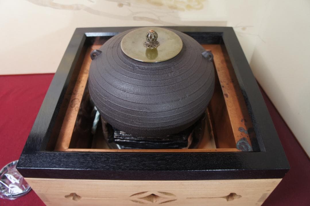 ☆本桐 七宝透かし置炉 在銘釜 唐銅蓋 置炉用600W電熱器 送料込み