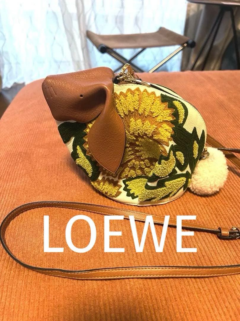 LOEWE うさぎ型ショルダーバッグ 花柄刺繍　レア　美品