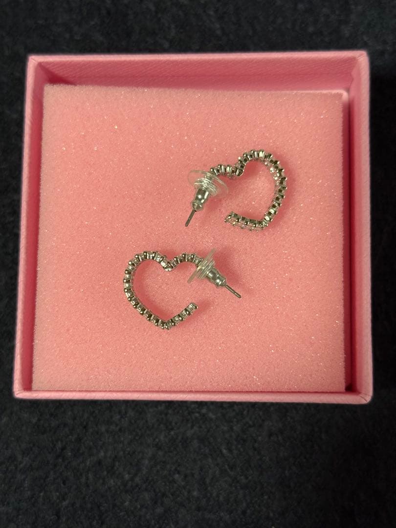 【バビ】SWAROVSKIピアス 箱無し