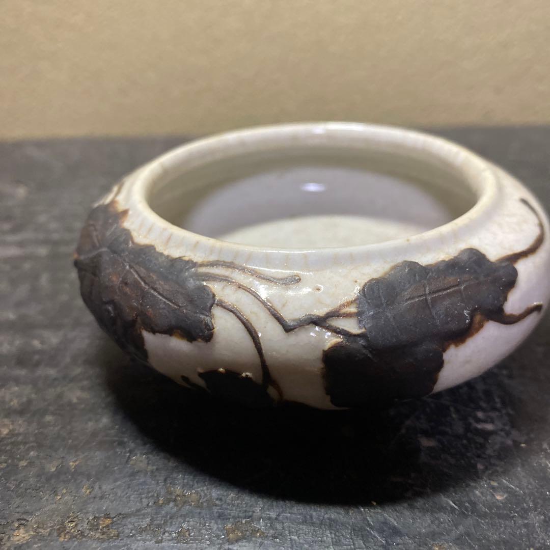 専用　中国美術　古玩　草花文白磁水滴（桐箱付）