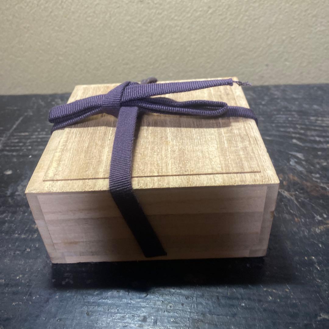 専用　中国美術　古玩　草花文白磁水滴（桐箱付）