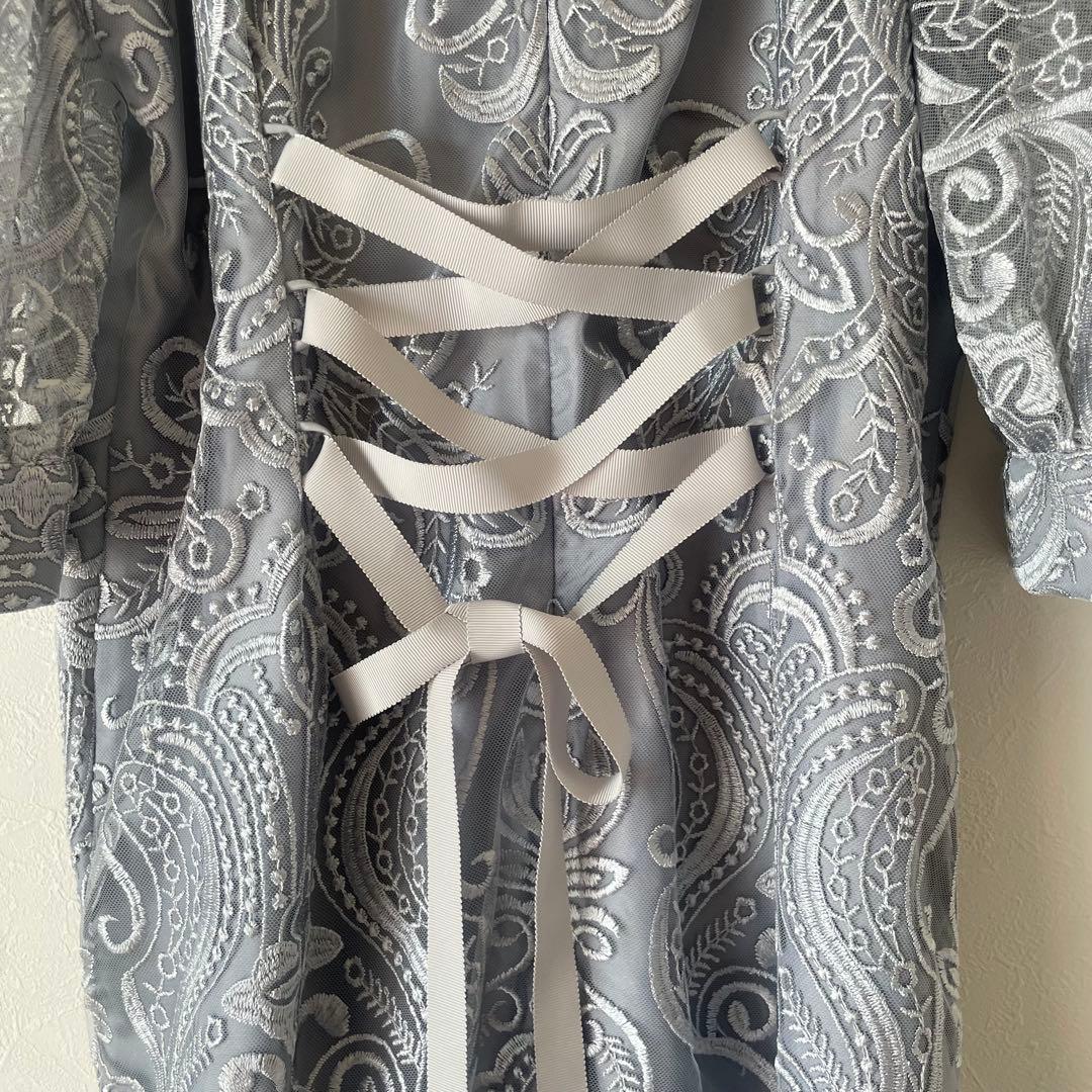 エンブロイダリーコクーンドレス ／ ブルー