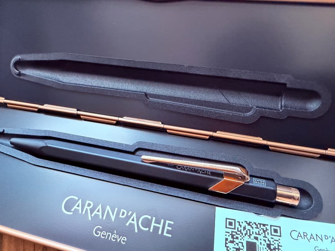 CARAN D’ACHE　849ボールペン PLOTTER別注モデル