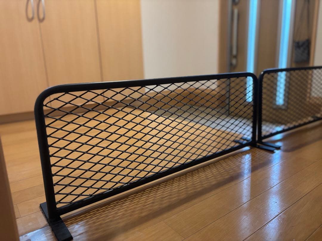 自立式アメリカンフェンス風　ドッグバリケード　間仕切り　パーテーション　脱走対策