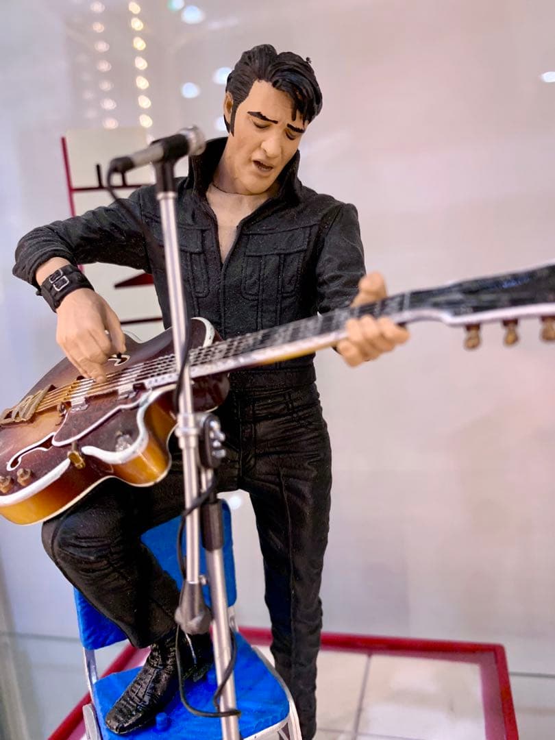 エルビス　プレスリー　フィギュア　マクファーレン　ELVIS PLESRY