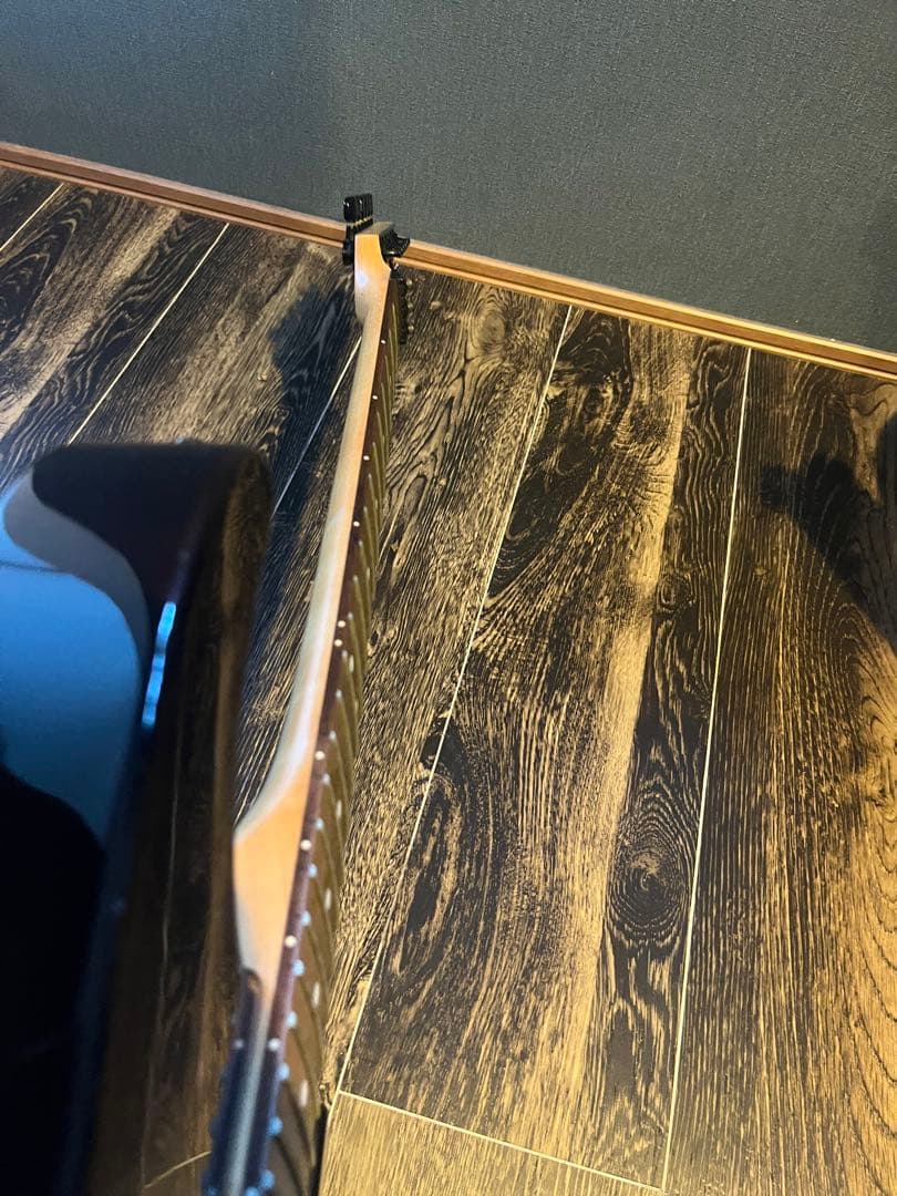 CHRAVEL フロイドローズ　エレキギター