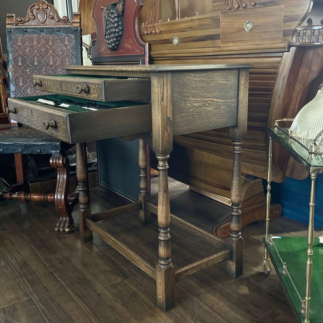 r123r119 イギリス 最高級カトラリーキャビネット 無垢 チェスト