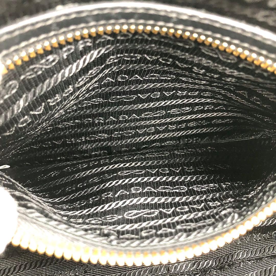 ✨近年・ギャランティ付✨プラダ ショルダーバッグ 三角ロゴ ジャガード リボン