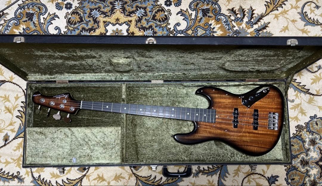 Bacchus エレキベース(コア)