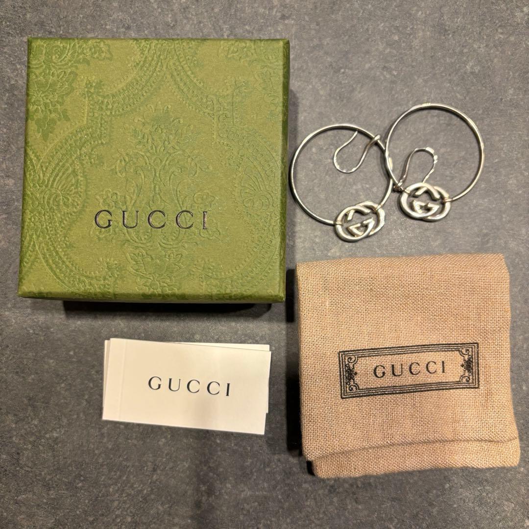 GUCCI♡シルバー ロゴ フープピアス