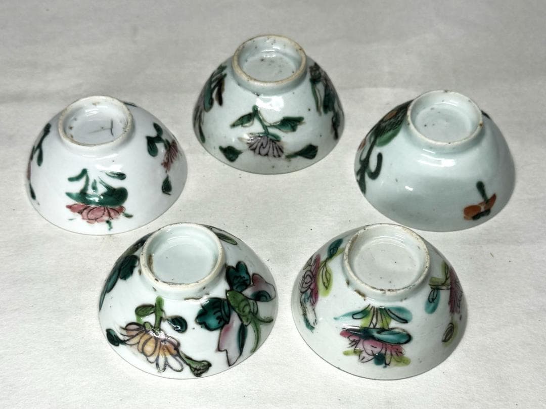 清 同治時代 粉彩花卉蝶紋茶碗 5個 歴史唐物 琺瑯彩 伝世品焼物WWTT008