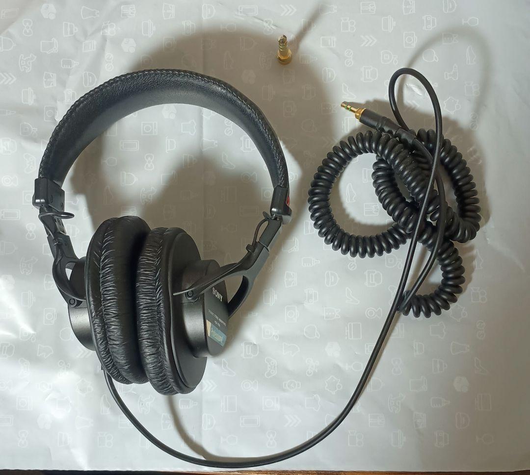 SONY　MDR-7506　スタジオヘッドフォン　ヘッドフォン