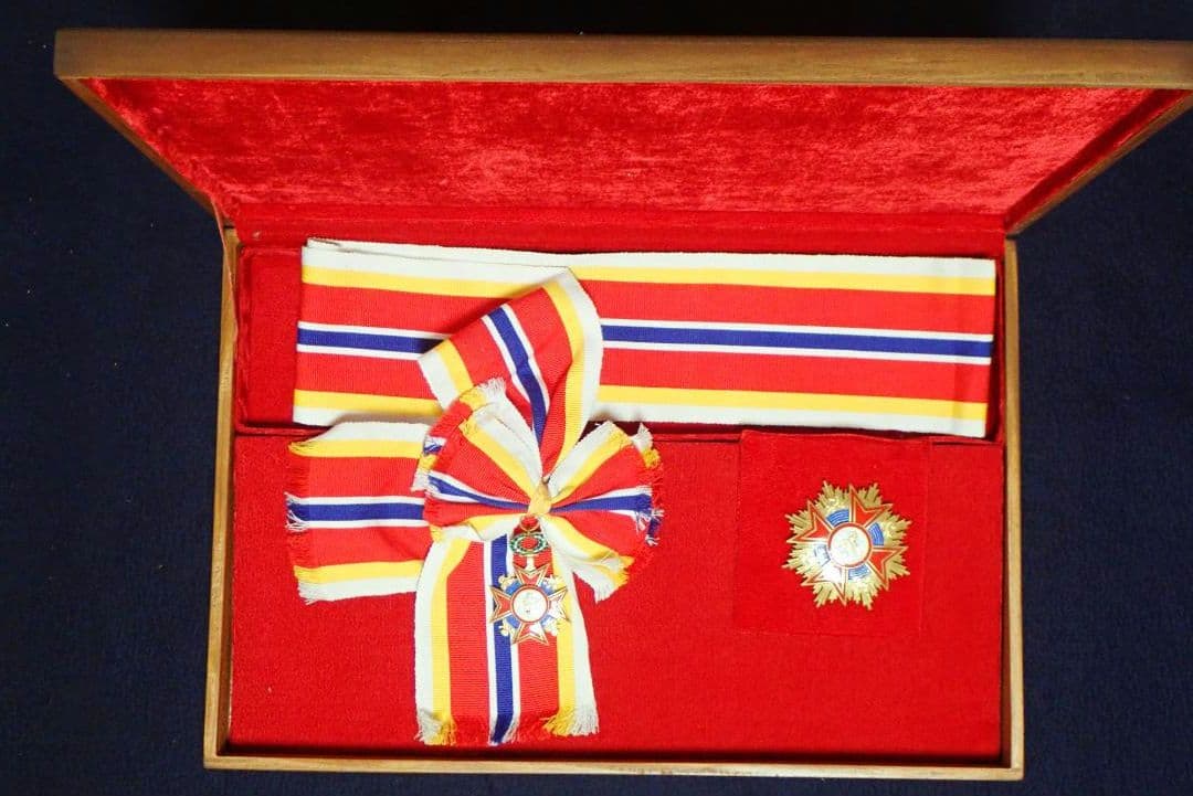 勲章フィリッピン シカツナ