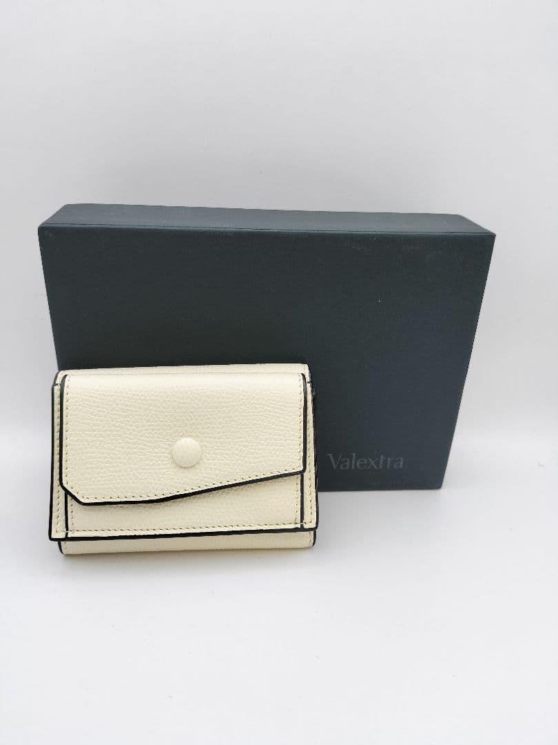 MY Valextra ホワイト 三つ折り財布