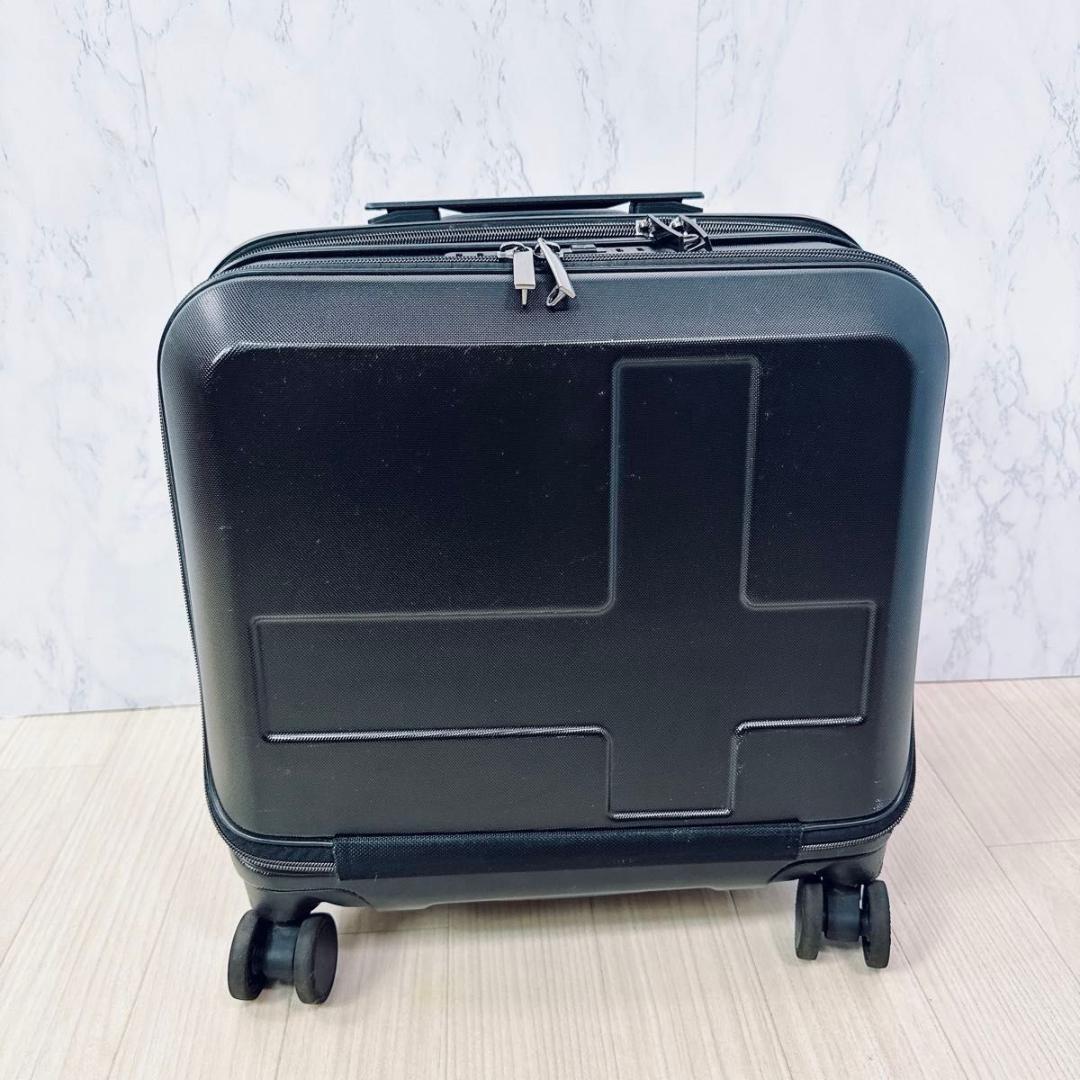 イノベーター INV20 Stone 33L Cabin スーツケース 機内持込