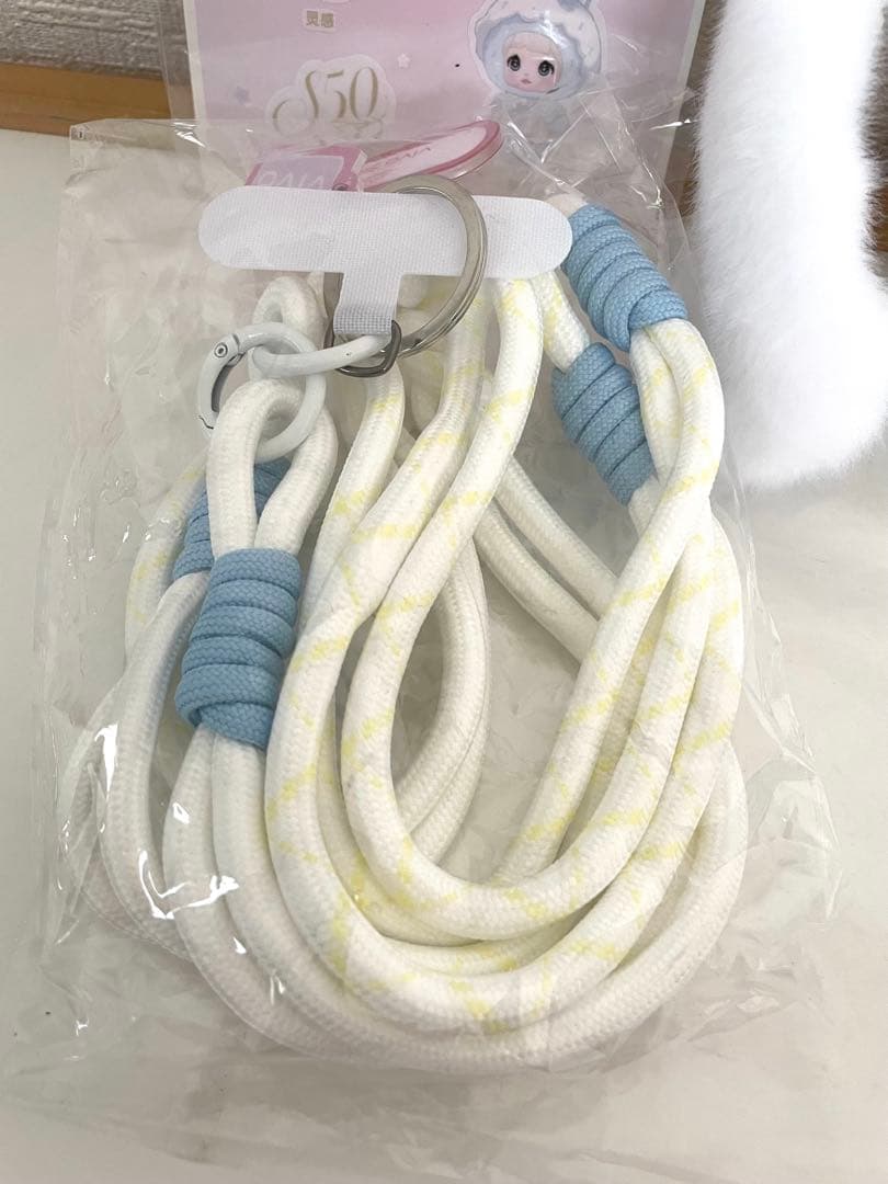 Nommi 中国限定　VIVOコラボ　スマホ購入特典　レア　白　ホワイト